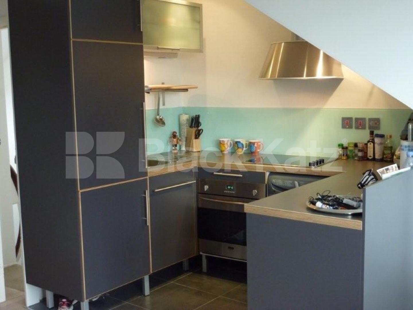 			CONTEMPORARY 1 BED NEAR PRIMROSE HILL, 1 Bedroom, 1 bath, 1 reception Flat			 Primrose Gardens , PRIMROSE HILL